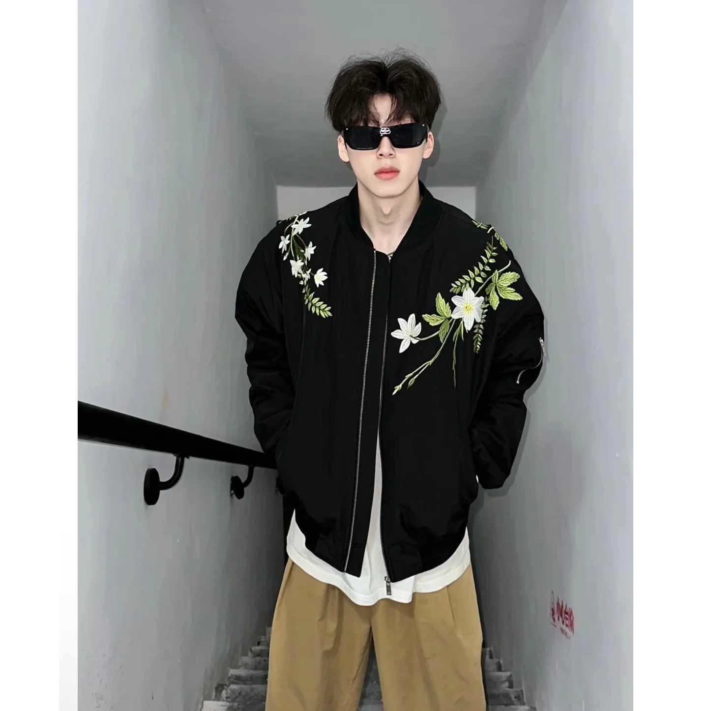 

New Chinese Sle Floral Embroidery Flight Jaet Men's Winter Thiened Loose Baseball Cotton Coat Youth Trend Street Sle