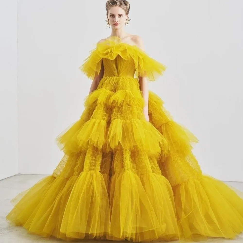 Amarelo inchado tule vestidos femininos fora do ombro em camadas tule longo elegante vestidos de aniversário personalizado vestidos de festa modernos