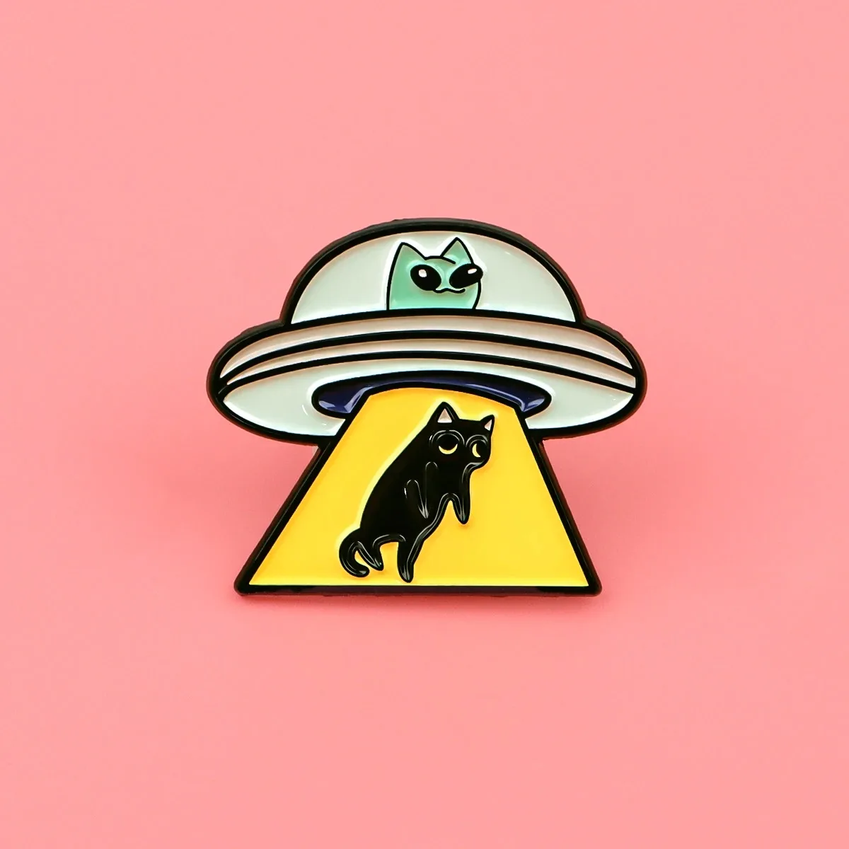 Alien UFO Abducting Black Cat Enamel Pin, Funny Space Cat Brooch for Backpacks, Jackets & Hats,Unique Gift for Cat & Sci-Fi Fans