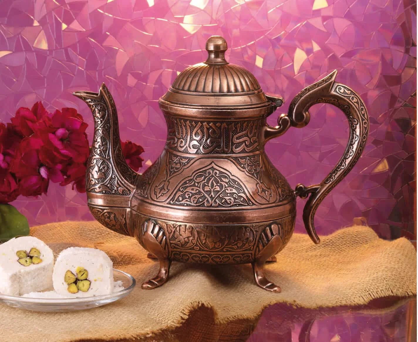 LaModaHome Vintage Style Zinc Casting Tea Pot Copper Color