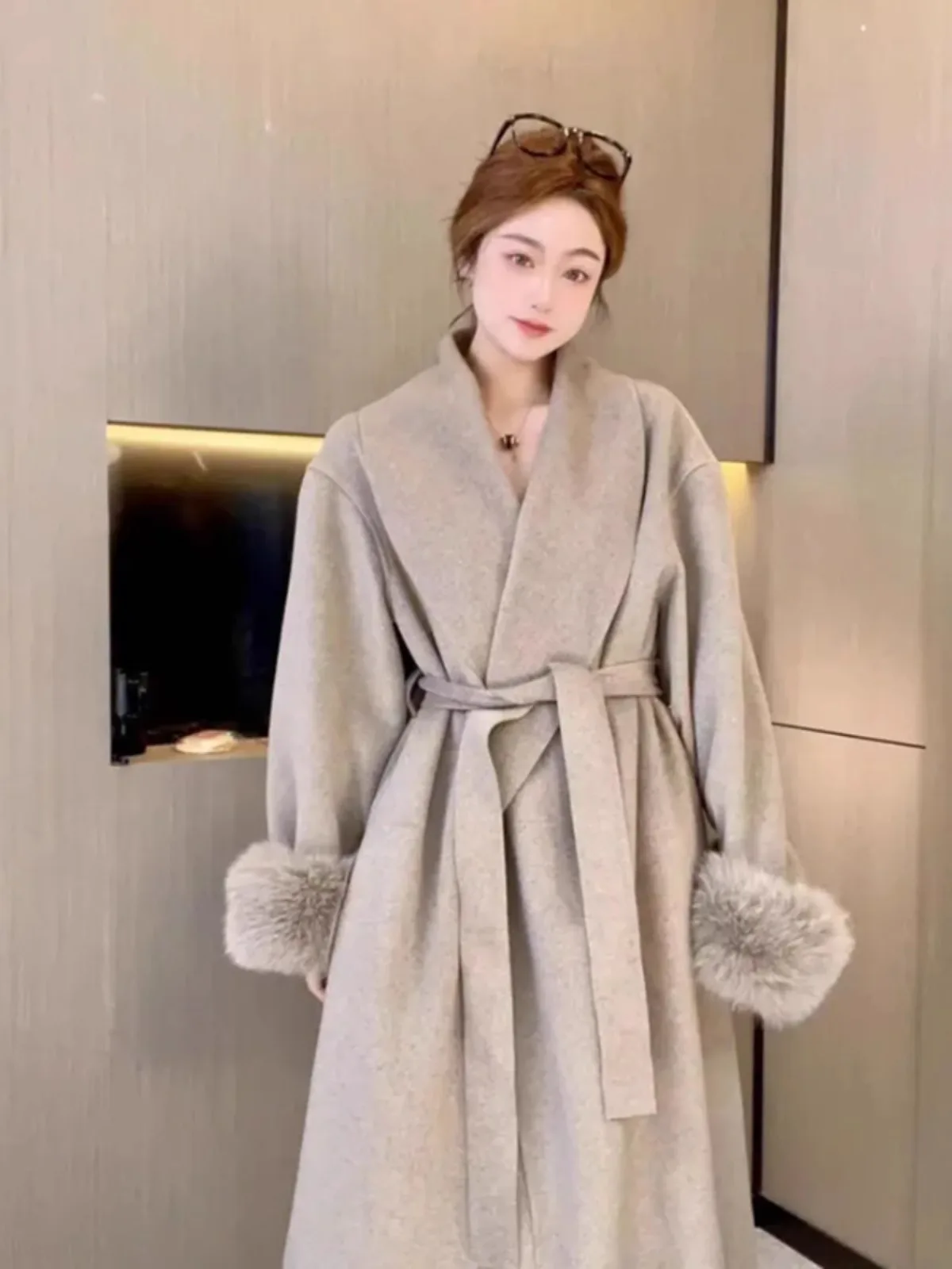 

Ele Woolen Coat Women's Long Sve Faux Fur Cuff Mid-Length Faionable Korean Sle Autumn Winter New Arrival