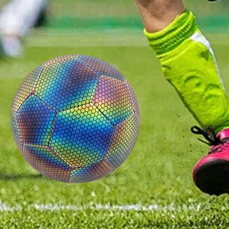 Glow Football Sports Outdoor Light Up Ball Cool Waterproof Fun Football per compleanno Ragazzo Allenamento Giochi per ragazze di Natale per bambini