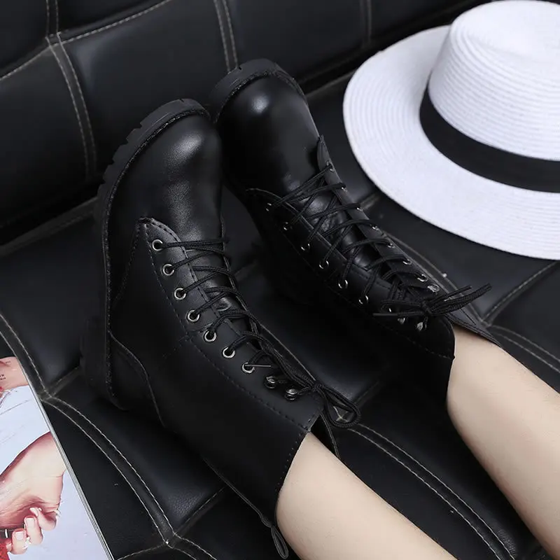 New Buckle Winter Motorcycle Boots Women British Style Ankle Boots Gothic Punk Low Heel ankle Boot Women Shoe Plus Size iok8