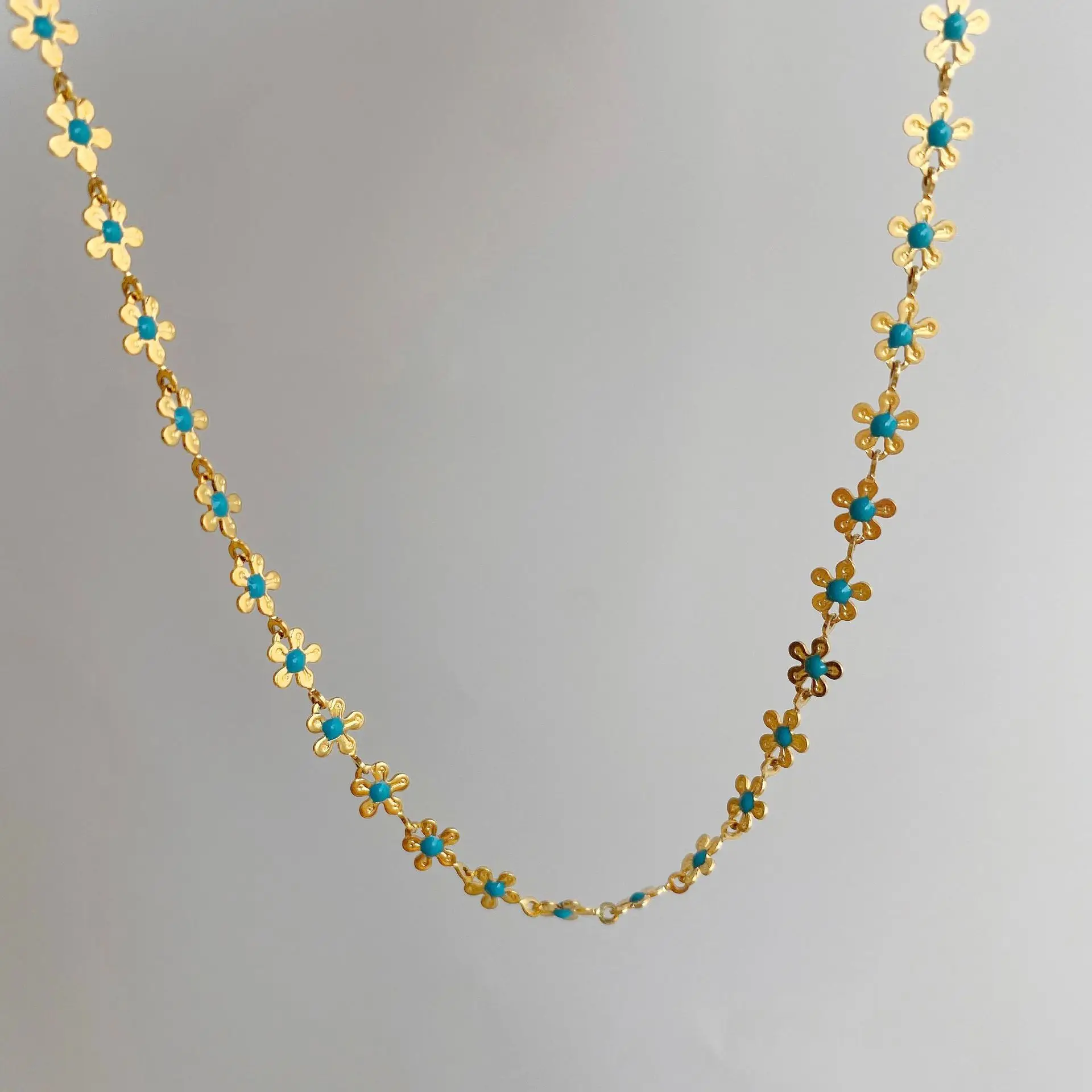 INS Titanium Steel Blue Flower Necklace For Women Girls Vintage Gold Multi Flower Choker Necklaces Fashion Aesthetic Jewelry