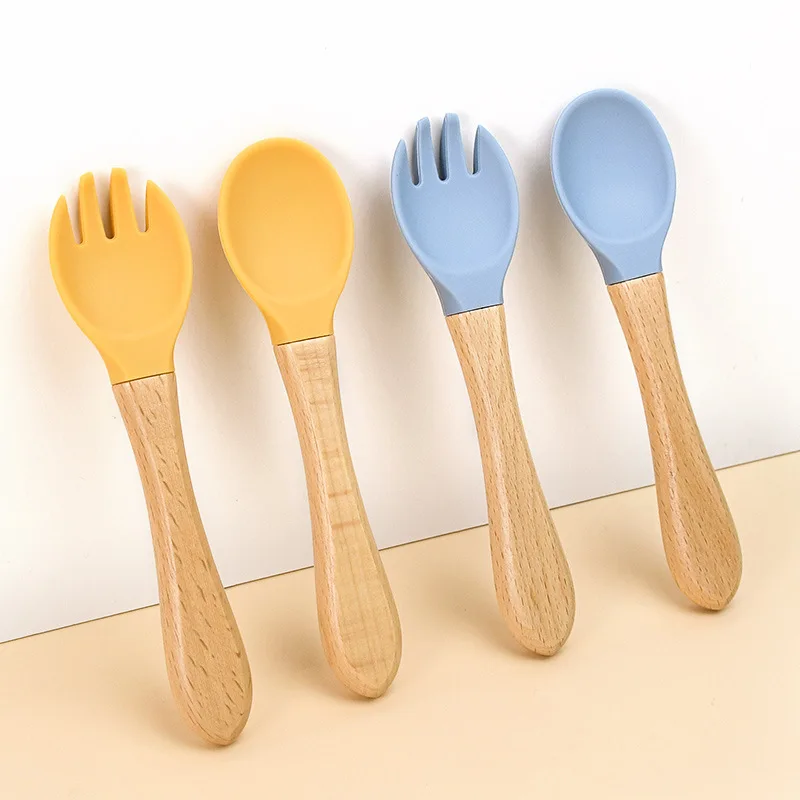 Cuillère fourchette à manche en bois pour bébé, en Silicone de qualité alimentaire, cuillère d'entraînement à l'alimentation pour enfants, ensemble de vaisselle alimentaire complémentaire, 100%