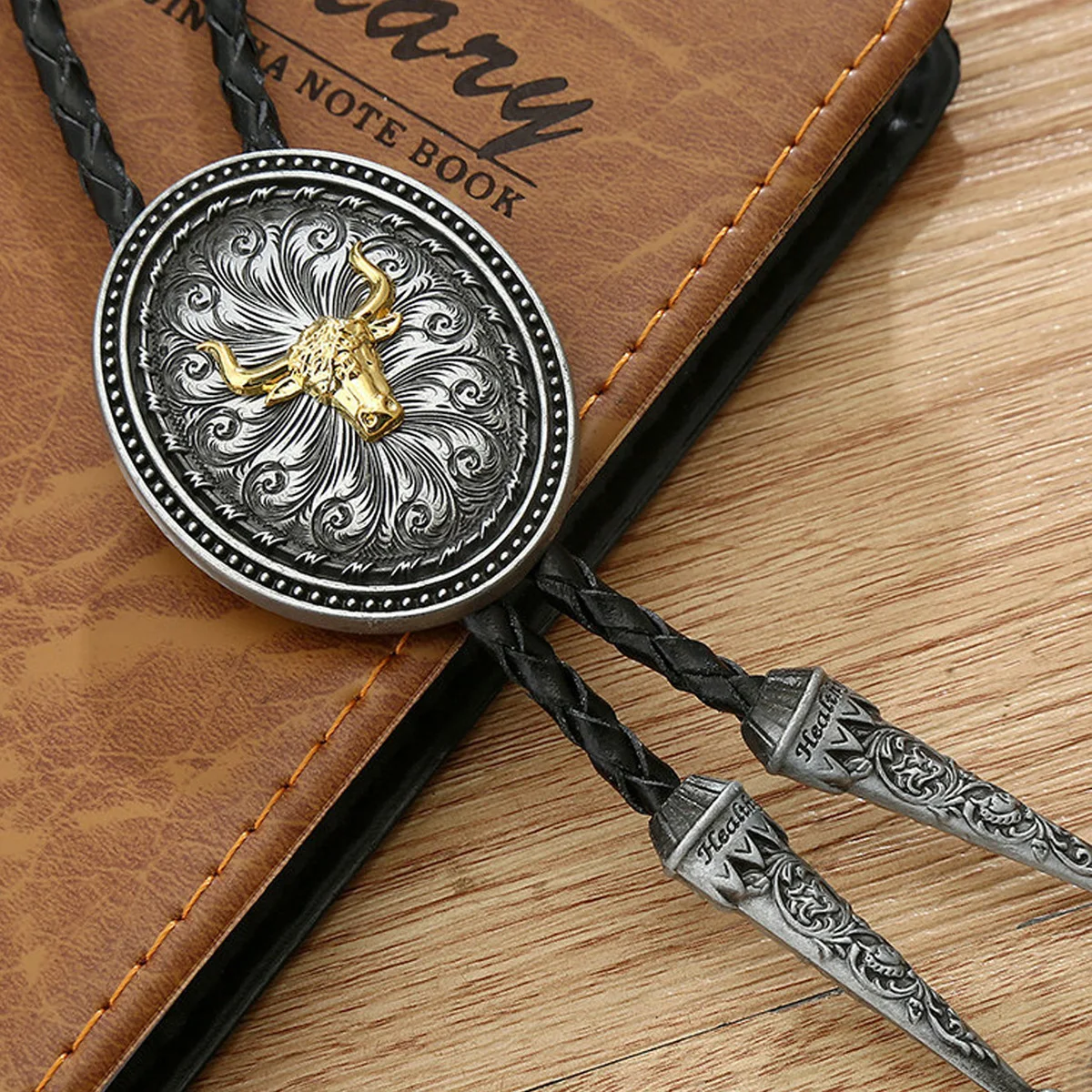 Western Cowboys Bolo Tie Men's Fashion Necktie Adjustable Length Leather Cord with Metal Tips