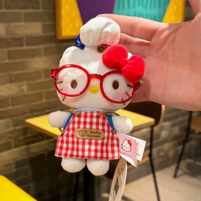ซานริโอ เฮลโล คิตตี้ ตุ๊กตาขนนุ่ม 12 ซม. พวงกุญแจน่ารัก แมวเชฟ ของตกแต่งกระเป๋าเป้ ของเล่น ของประดับรถยนต์ สำหรับเด็กและผู้หญิง ของขวัญ