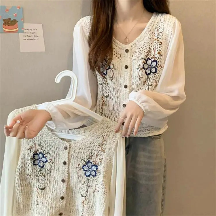 OUMEA Women Crochet Blouse Chiffon Sleeve Casual Crop Tops Floral Embroidery Knit Cotton Tops With Buttons Chic Beach Cover Up