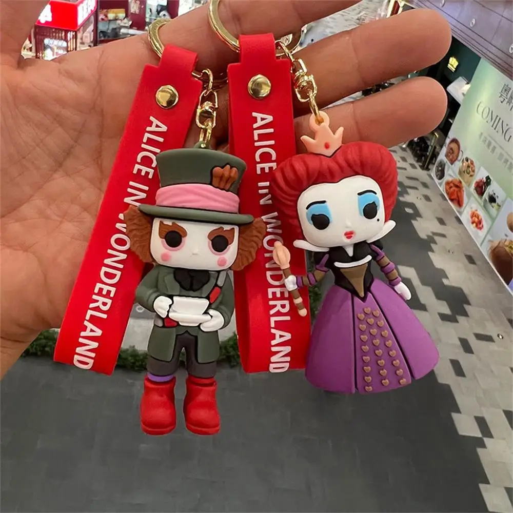 Disney Alice in Wonderland Keychains Anime Alice Mad Hatter Red Queen Princess Key Ring Birthday Christmas Gift Jewelry