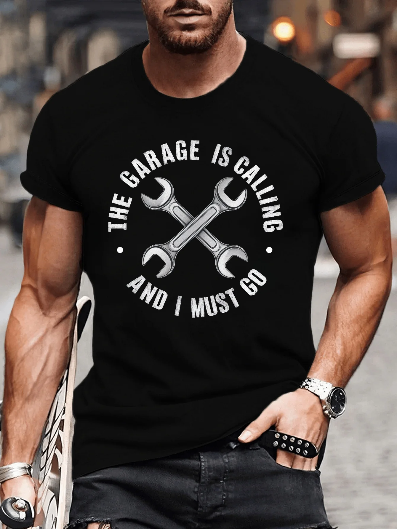 The Garage Is Calling, and I Must Go. Creative Tools Graphic Design, Men's Crew Neck Short-Sleeve T-Shirt, Casual Comfortable Lightweight Top, Suitable for Daily and Outdoor Wear