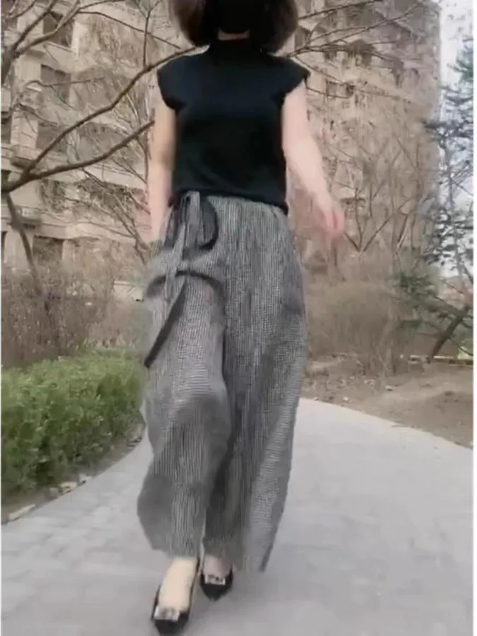 Szerokie spodnie damskie z wysokim stanem, luźny krój, bawełna i len, w kratę, artystyczne, proste, codzienne, wyszczuplające.