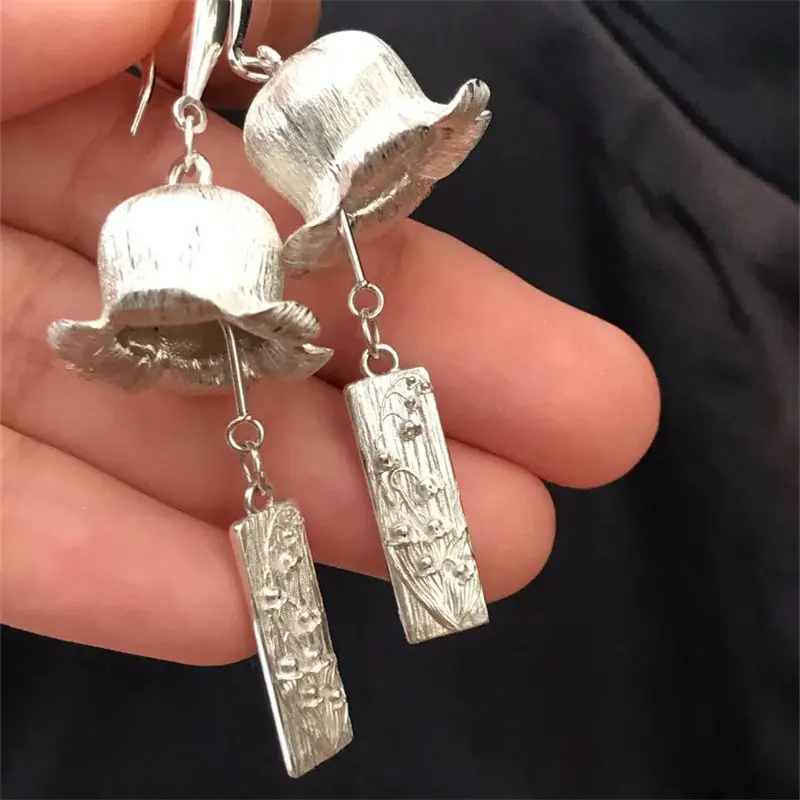 

New Chinese Style Flower Fashion Accessory with Retro Design, Niche and Exquisite Dangle Earrings for Women