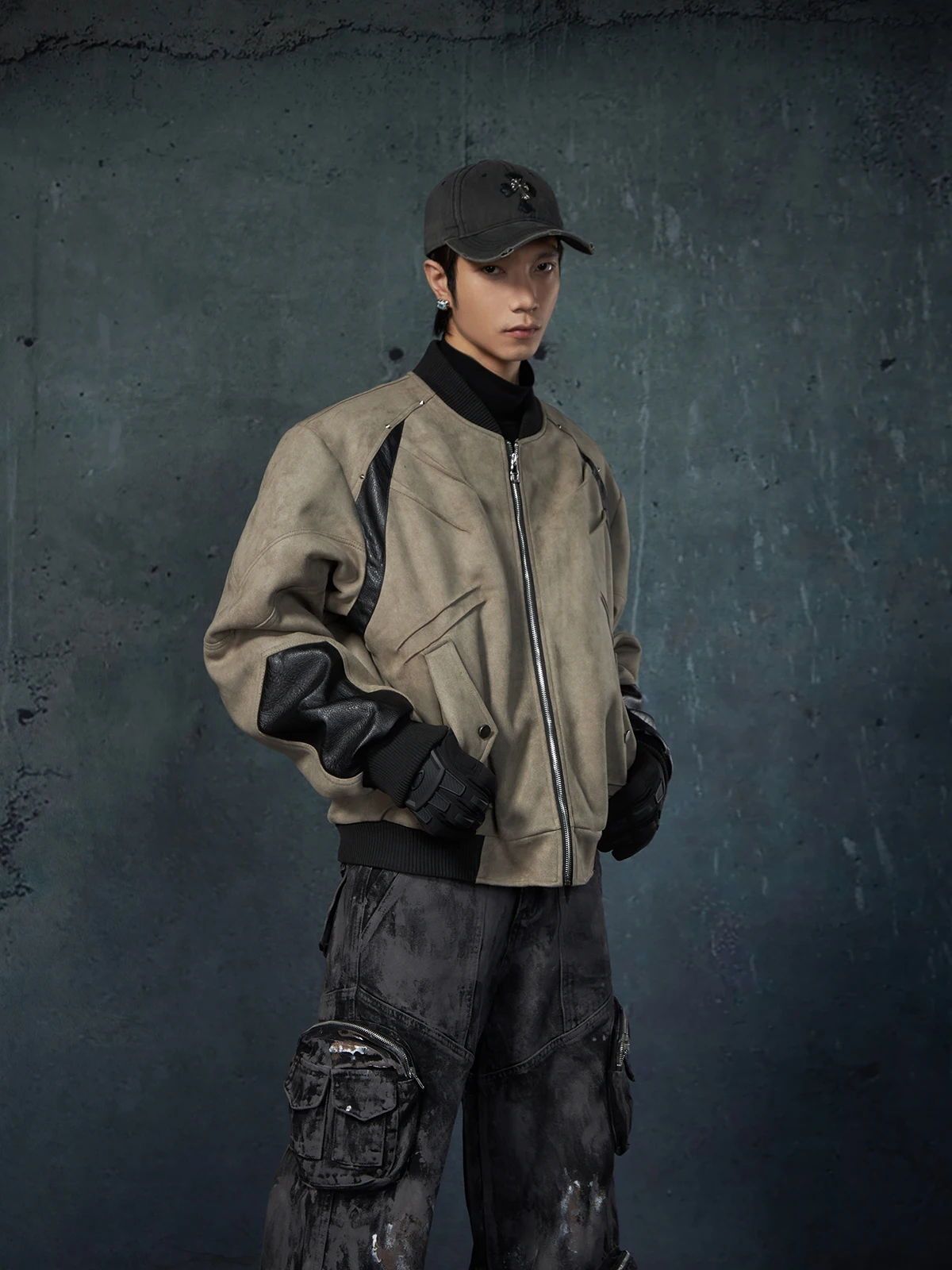 

American-Style Casual Retro Cleanfit Striped Design Quilted Leather Coat Jacket Profile