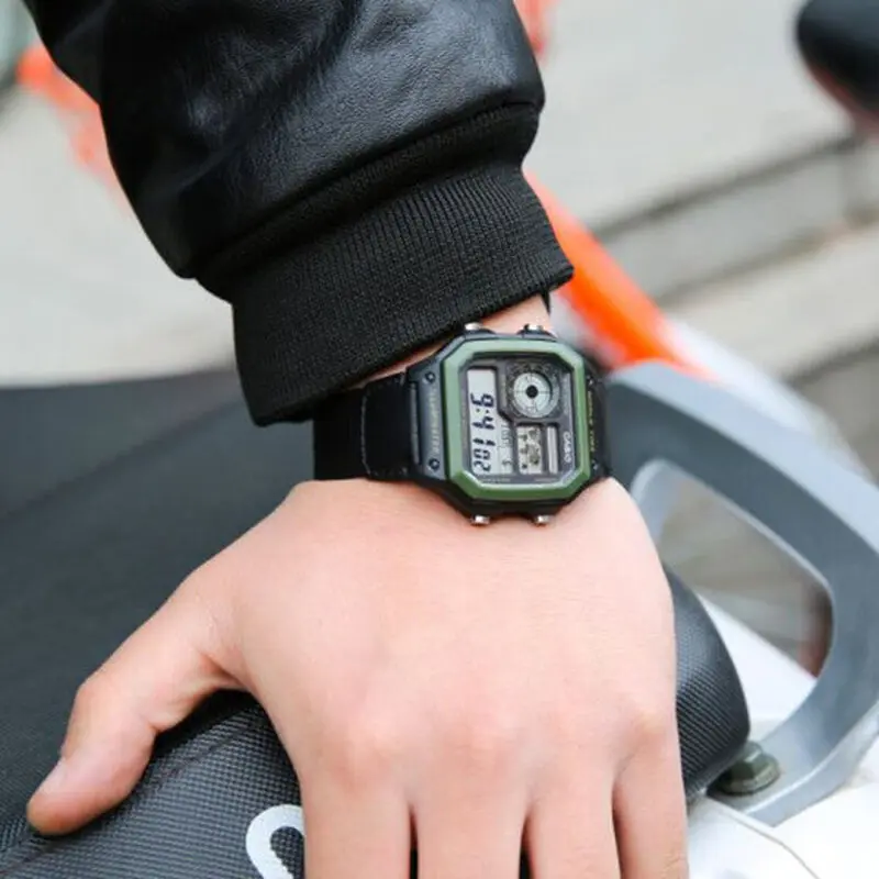 ساعة كاسيو للرجال عصرية مقاومة للماء رياضية للطلاب ساعة كوارتز خارجية متعددة الوظائف وعمر بطارية طويل مقاومة للماء للرجال