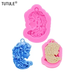 Snake Woman Beauty Head Necklace Medusa Queen Head Silicone Mold Shaker Resin Clay Mould DIY Chocolate Cake Silicone Mould