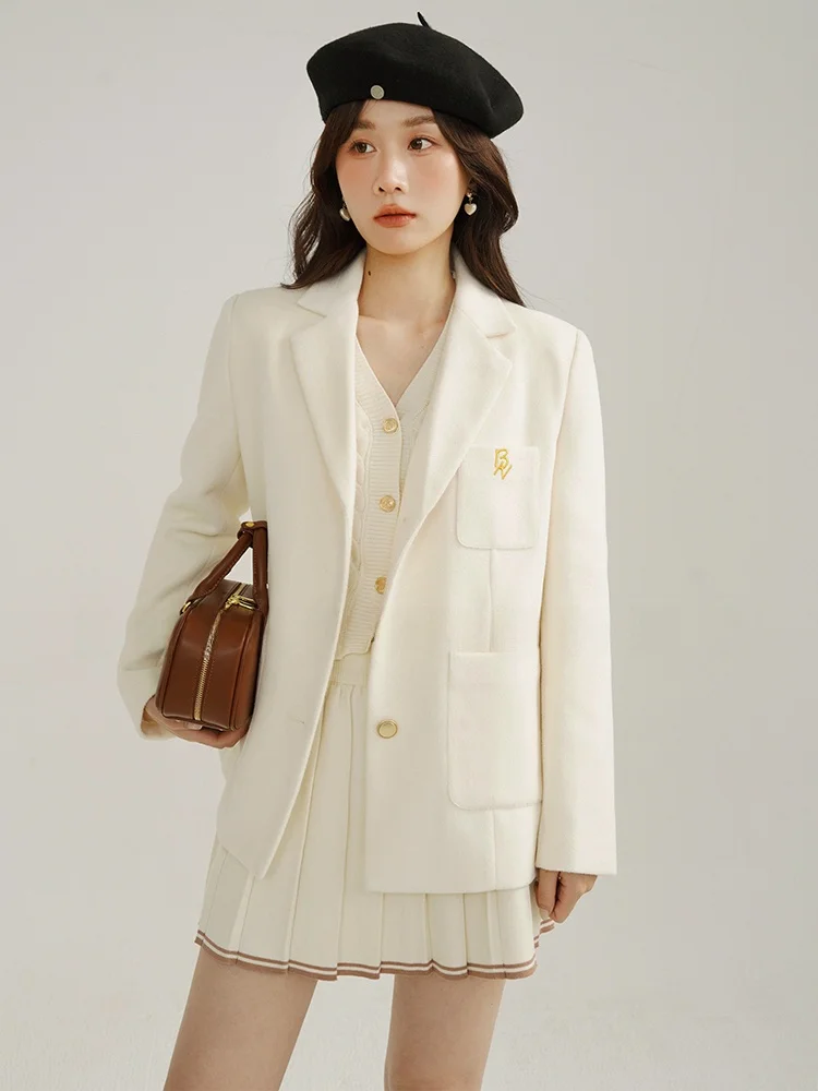 

Женское деловое пальто Slim Fit бежевого цвета, повседневное, с длинными рукавами, на одной пуговице, стандартной длины