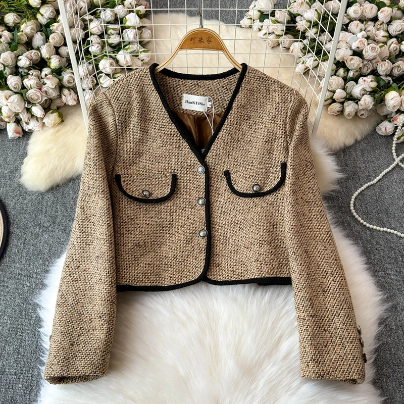 

2024 Winter New Fashion Coarse Tweed Jacket For Women Contrast V-Neck Elegant Coat small fragrance short Jacket Top