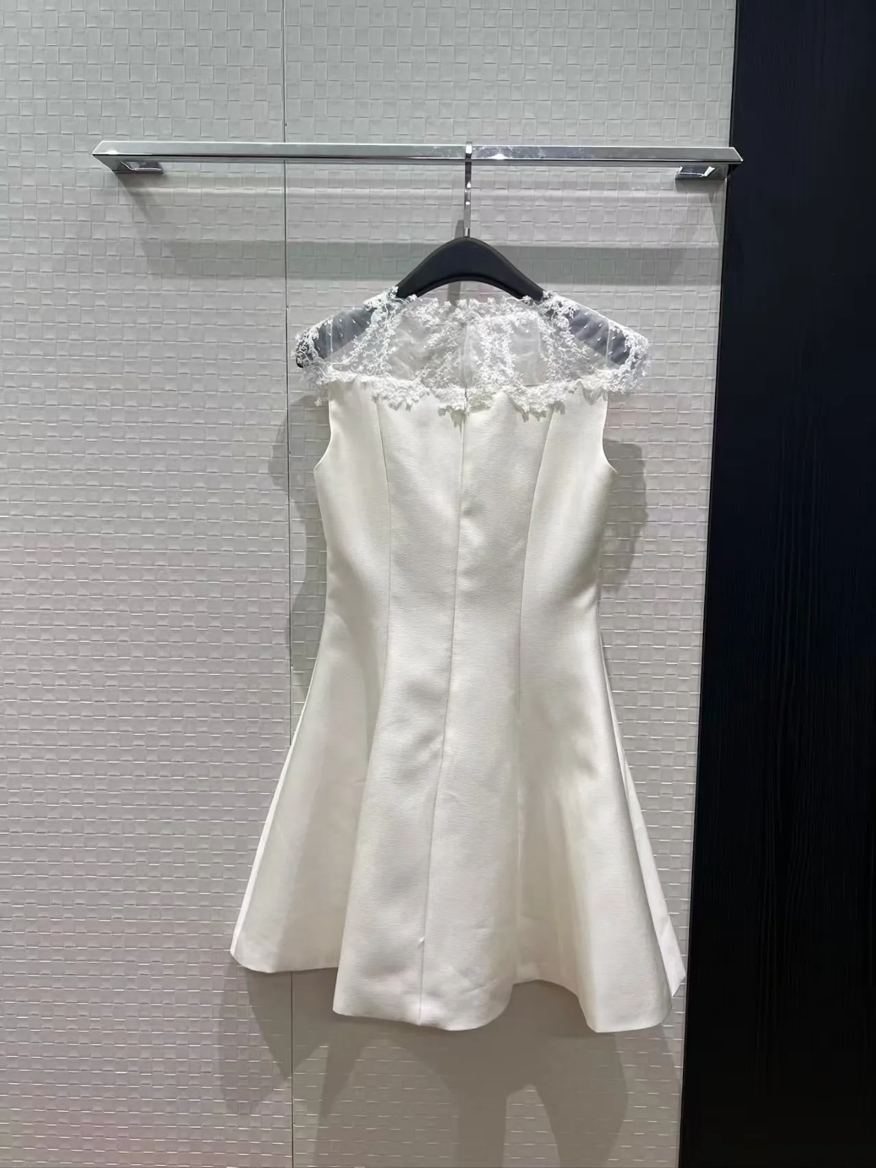 2026 New Customized Elegant Lace Splicing Sleeveless Dress Positioned Lace Perspective Waist Skirt Fashionable Women
