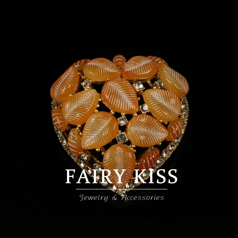 Medieval vintage love brooch diamonds hollow leaf  orange high-end corsage elegant  гирлянда