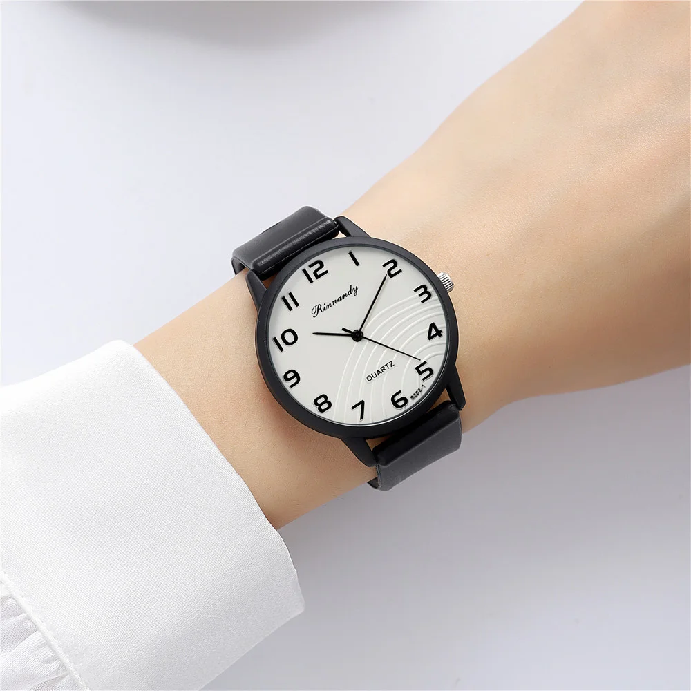 Fashion 2024 Women\'s Simple Pointer Digital Quartz Watch Casual Lady Sport Black Silicone Watches Gift Clock Wristwatches