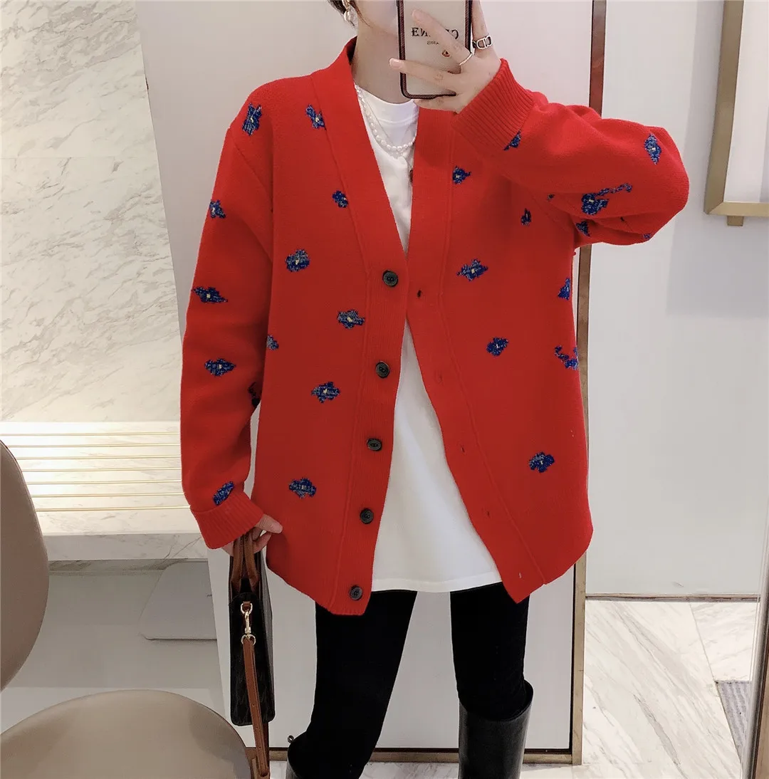 Tailor-made Blue Floral Loose Knitted Cardigan for Women, High-street Long Casual Sweater Coat for Fall/Winter