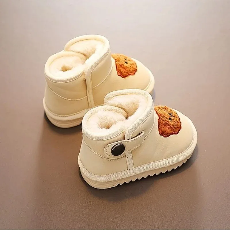 أحذية الثلوج للأطفال أحذية شتوية جديدة للفتيات مع حذاء أطفال من القطيفة مضاد للانزلاق للفتيات أحذية قصيرة عصرية للأطفال أحذية بناتي متعددة الاستخدامات