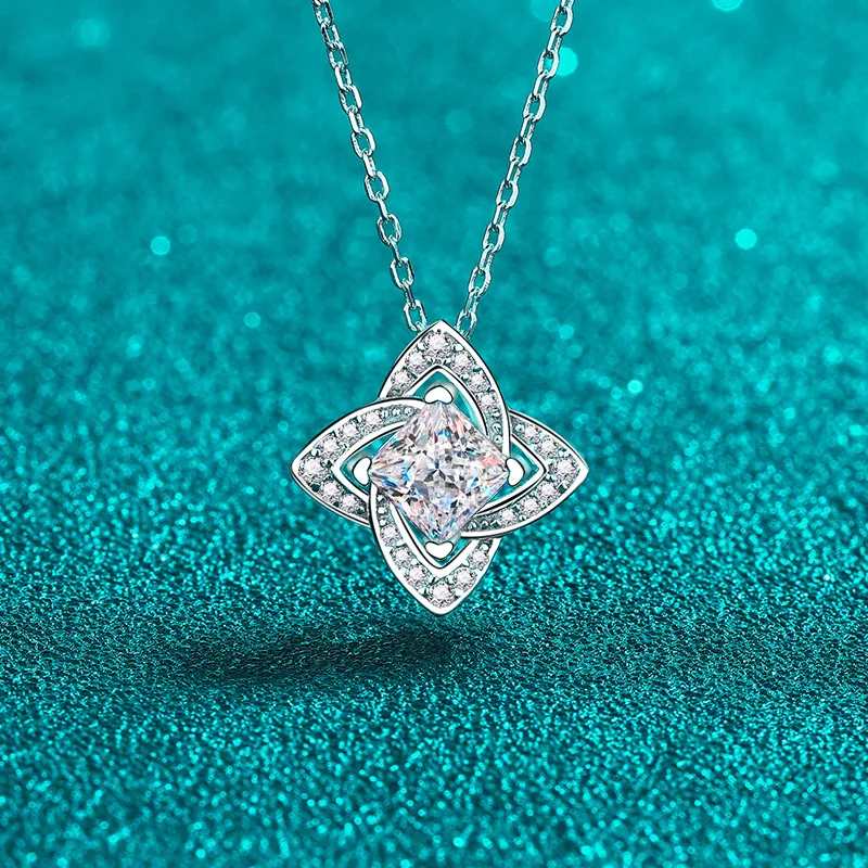 1.0ct Blue Moissanite S925 Silver Necklet Pendant for Women Men Plated Platinum Micro Inlay Charm Necklace Jewelry Wholesale