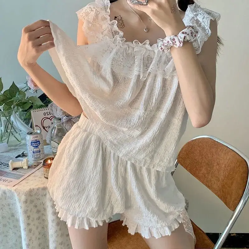 夏の新しいレースナイトガウン女性の甘いかわいいホーム服プリンセススタイルストラップ官能的な純粋な欲望セット半袖スクエアカラー 1