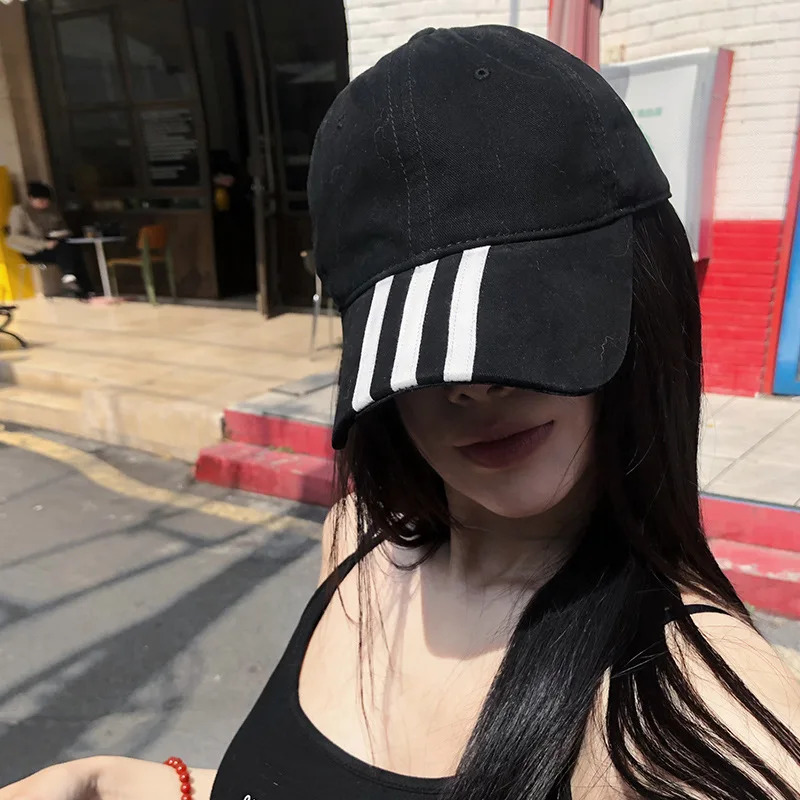 

Spring and Summer Niche Design Sense Striped Baseball Cap Women Versatile Casual Simple Personality Show Face Small Cap Men