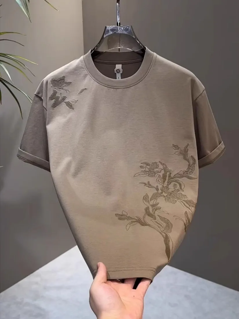 

Летняя мужская футболка 2025 года с круглым вырезом и коротким рукавом, из чистого хлопка, повседневная, с вышивкой, универсальная базовая модель, молодежная мода