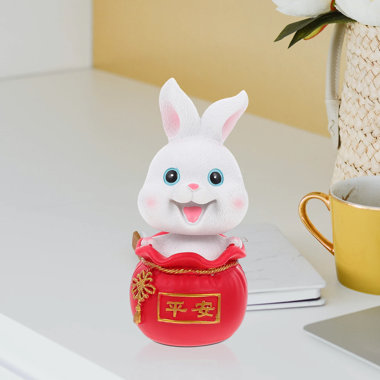 

Resin Rabbit Money Bag Ornament Adorable Home Decor Mini Figurines Car Decoration Birthday Cake Topper Gifts Small Animal Statue