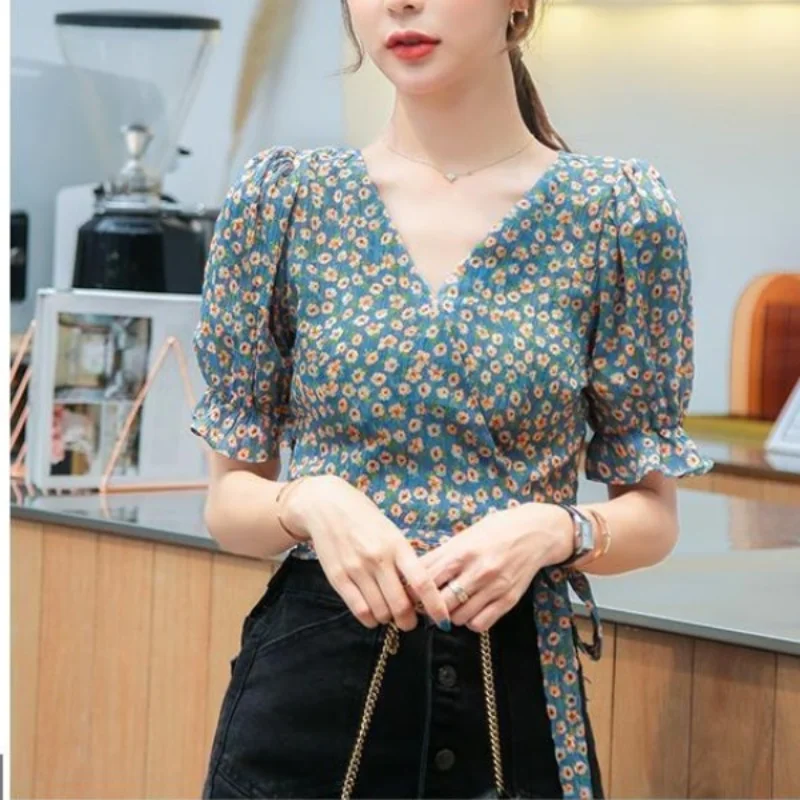 Summer New Sweet Chic Chiffon Blouses Short Printed Bubble Sleeve Drawstring Spliced Ruched V-neck Women\'s Clothing Shirts Tops