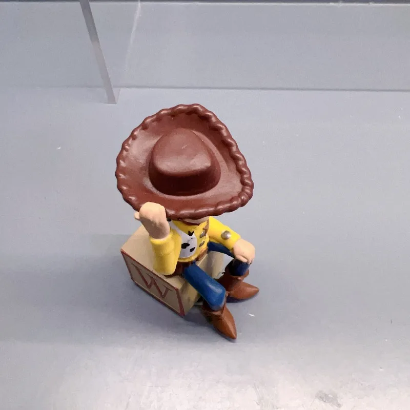 รูปปั้นวู้ดดี้จากดิสนีย์อย่างเป็นทางการ, ฟิกเกอร์ของสะสมจากเรื่องทอย สตอรี่, ของตกแต่งโต๊ะทำงานตัวละครจากแอนิเมชั่น, โมเดลฟิกเกอร์ตัวละครจากแอนิเมชั่น