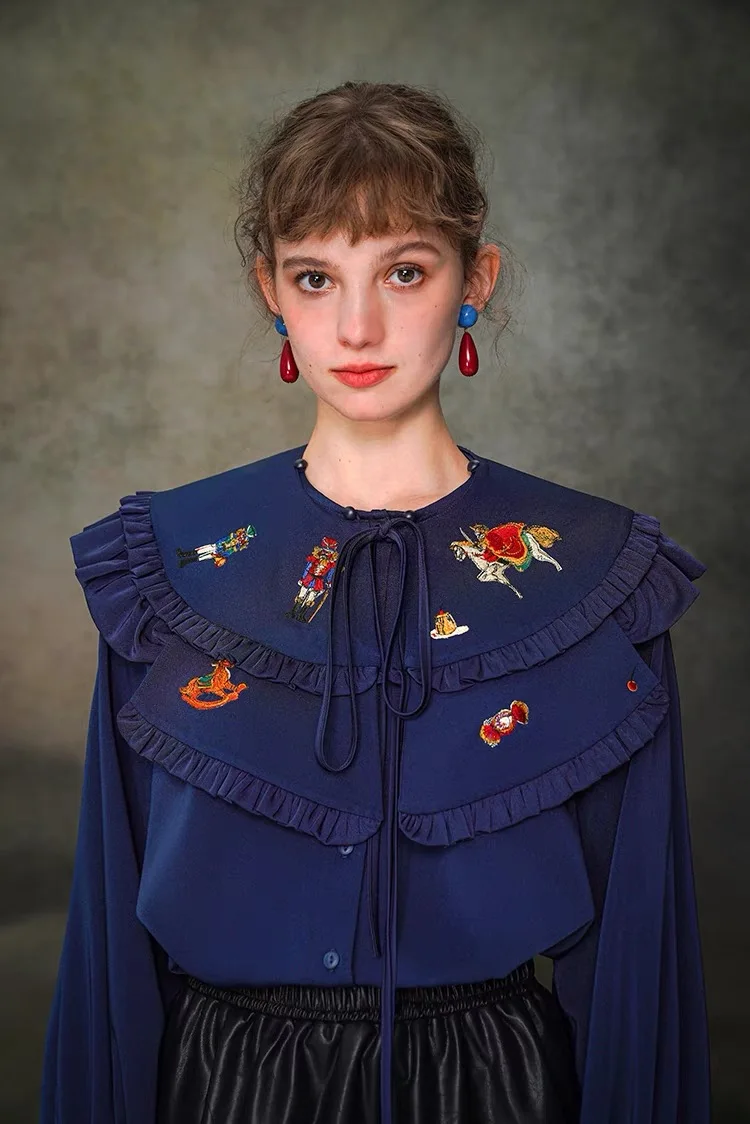 Spring Autumn Original Design Women The Merry-go-round Embroidered Vintage Style Detachable Collar Loose Navy Blue Shirts/Blouse