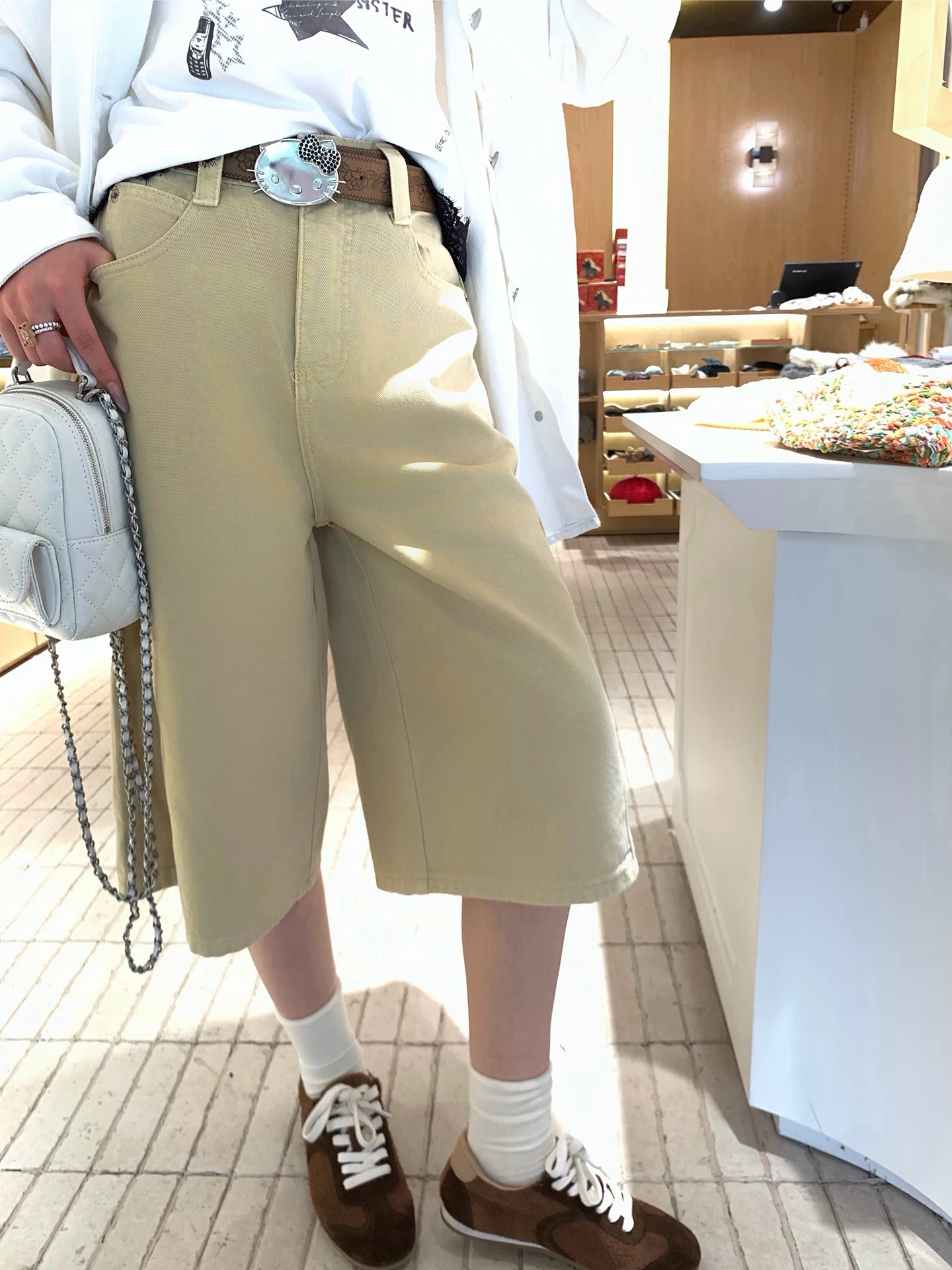 

Универсальные брюки цвета хаки, женские свободные джинсы прямого кроя, утягивающие, повседневные, весенние, модные.