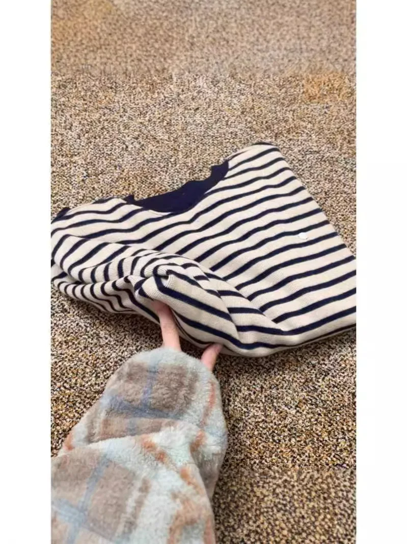 

Женские толстовки 2000-х годов, одежда для пары в стиле рок с рисунком, стильная черная, серая, с карманом для скейтборда, трикотажная ткань с геометрическим рисунком