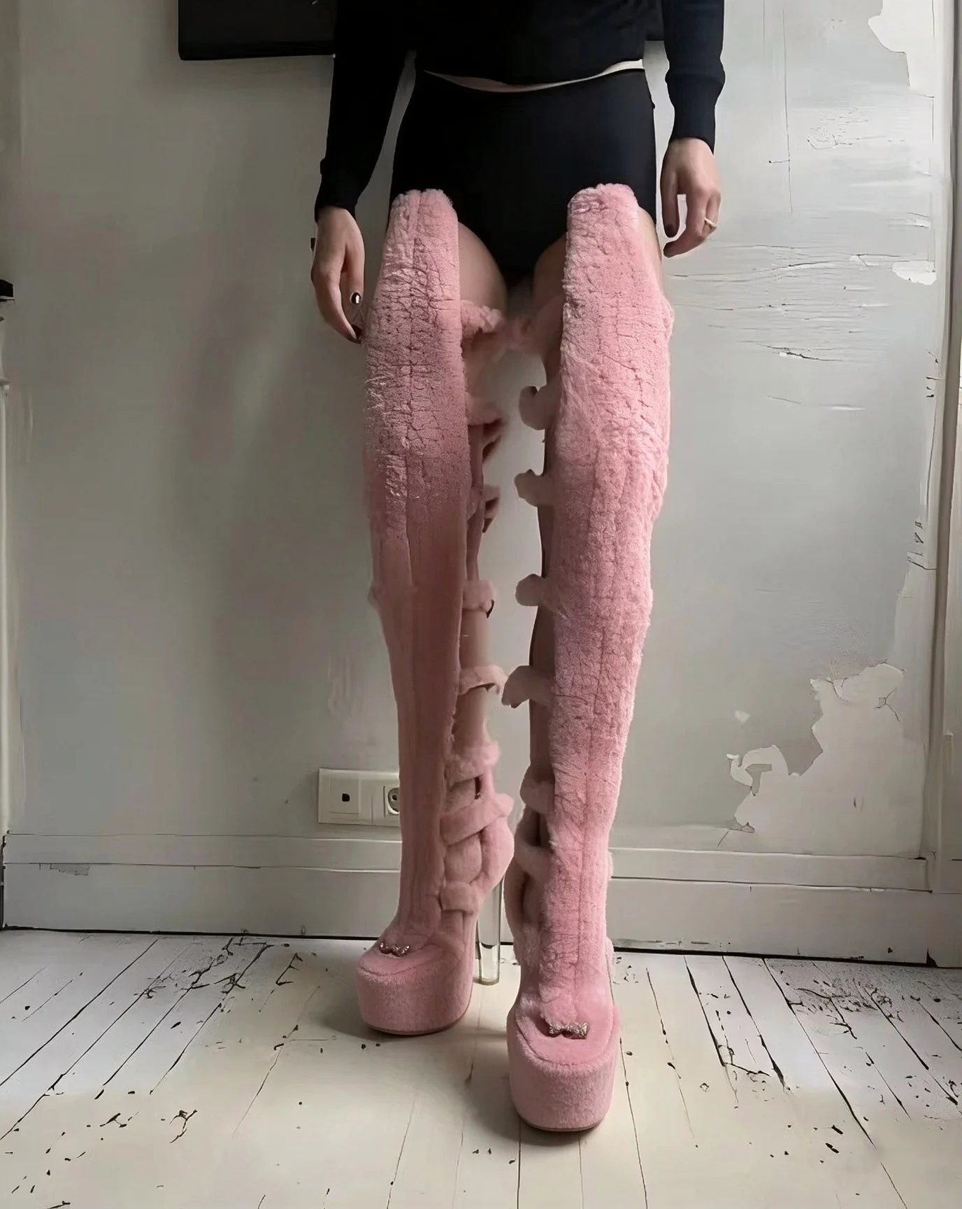 2026 New Fuzzy Flock Gladiator Thigh High Sandals Hollow Out Cut Out Stiletto Super Platform Heels Women Runway Show Party Shoes