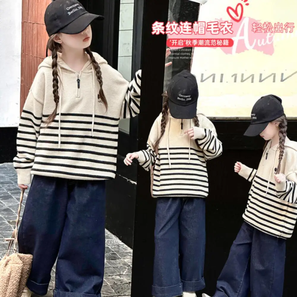 

Kawaii модный свитер с капюшоном для девочек, джинсовый комплект, студенческий весенне-осенний повседневный топ с героями мультфильмов, длинные штаны, комплект из 2 предметов, детская одежда