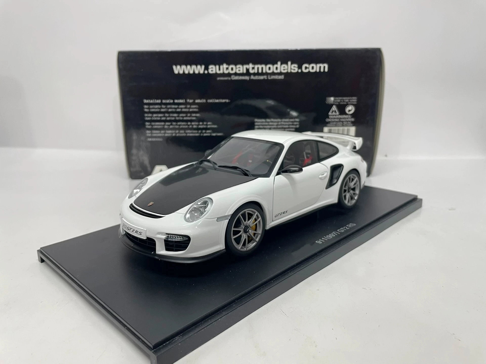 

Autoart 1:18 997 GT2 RS White Simulation Limited Edition All Open Alloy Metal Static Car Model Toy Gift