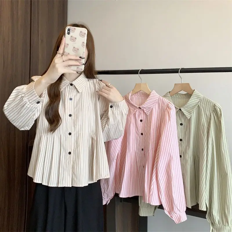 Design Striped Long Sleeved New Shirt for Spring and Autumn College Spliced Lapel Fashionable Loose Retro Casual Shirt Top