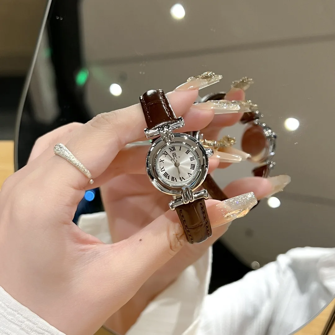 

CQ538 Новые модные женские часы в ретро-стиле, простые повседневные часы с ремешком, водонепроницаемые, с маленьким циферблатом, кварцевые, изысканные, для студентов, в подарок