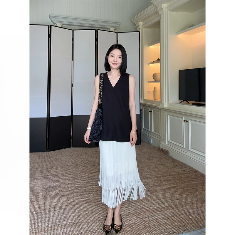 

Летний модный комплект для женщин: топ V-образного выреза свободного кроя с эффектом похудения и юбка с бахромой, из льняной ткани с богатой вышивкой