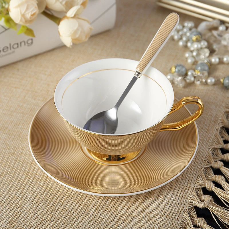 

European Household Small Exquisite Coffee Cup and Plate Set British Afternoon Camellia Tea Bone Porcelain Light Luxury Cup