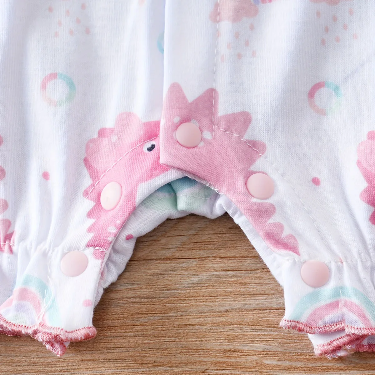 IURNXB Adorable Baby Romper Dinosaur Print Infant Bodysuit for Girls Newborn Cap Sleeve Snap Onesie Casual Wear 0-12M