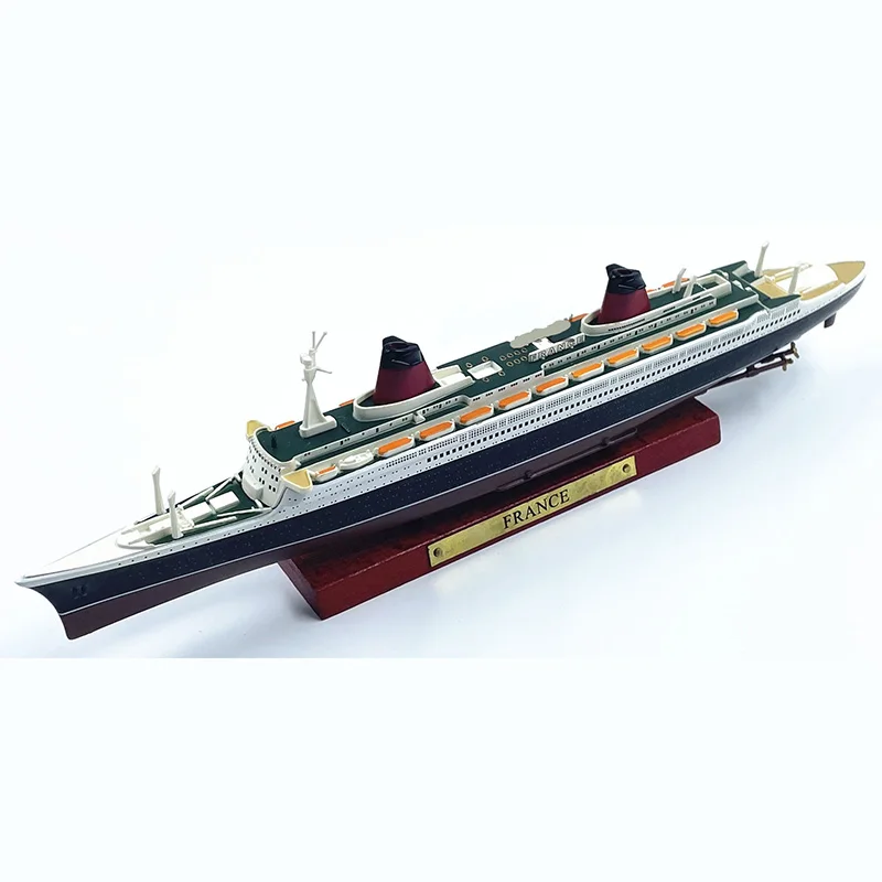 

Diecast Militarized Combat Alloy Model of the Cruise Ship France 1:1250 Scale Toy Gift Collection Simulation Display Decoration