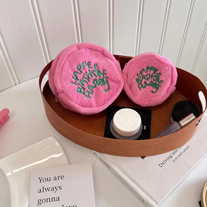 ピンクのミニ丸型メイクアップバッグ、コインパース、イヤホンコード収納バッグ、キュートなぬいぐるみケーキバッグ、ポータブルシンプルパース、コインポーチ