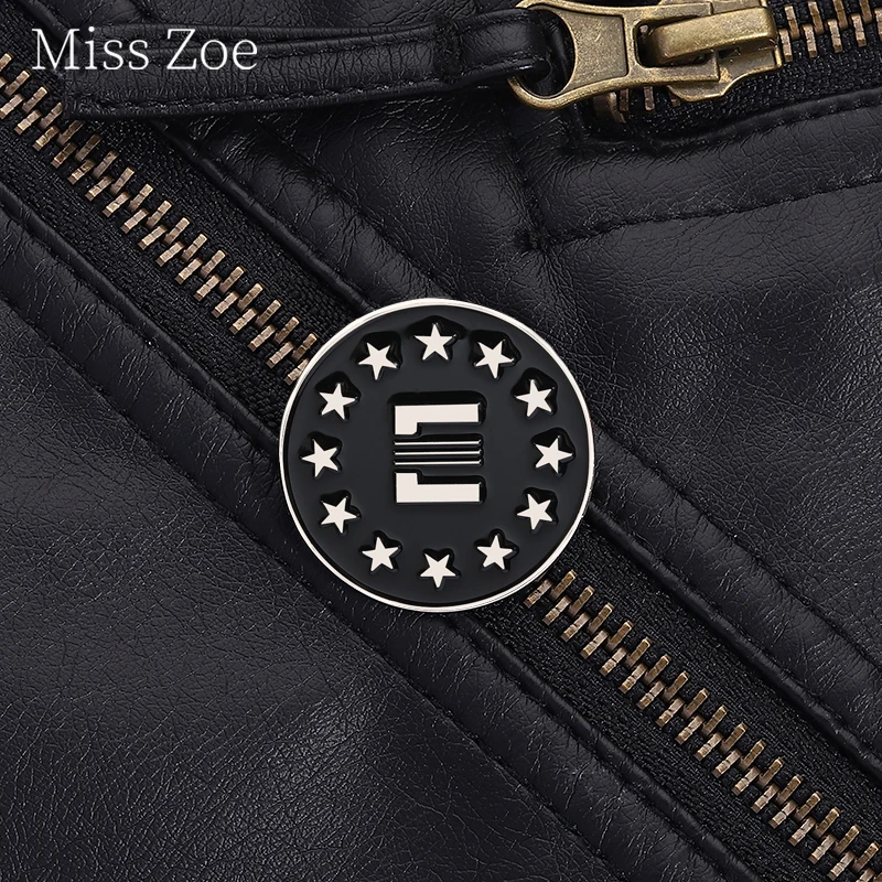 استكشاف RPG جيمة المينا دبابيس دور اللعب يوم القيامة بقاء ألعاب دبابيس التلبيب شارات مجوهرات هدية للأصدقاء المشجعين #1