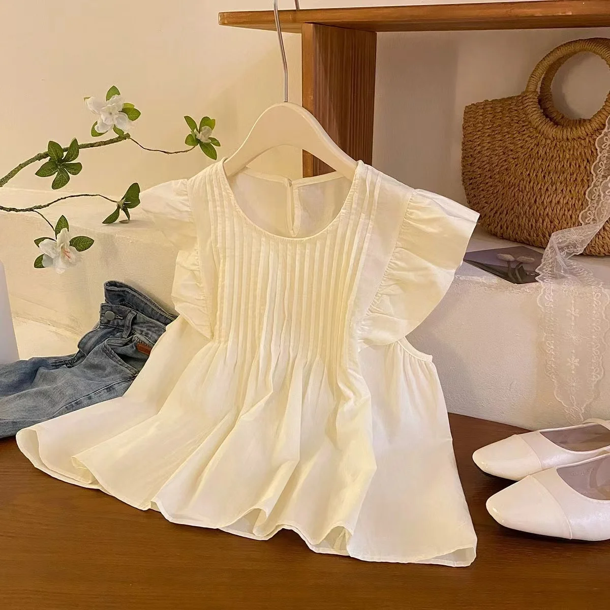 2024 Summer Ruffled Sleeveless Woman Shirt Elegant Korean Pleated Cotton Blouse Women O Neck Solid Casual Tops Loose Blusas
