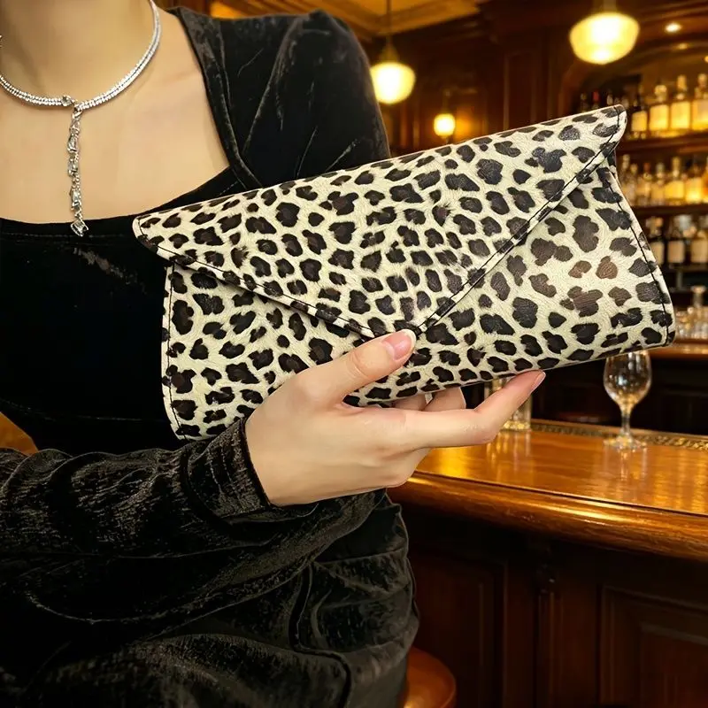 

Women's Leopard Print Suede Clutch Bag Versatile Fashion Foreign Style Diagonal Span Chain Bag Temperament Commuter Dinner Bag