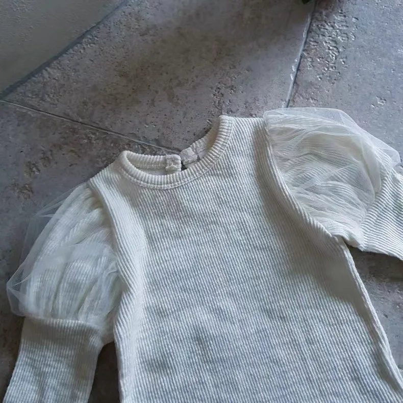 2024 primavera nuova neonata garza Splicing manica a sbuffo principessa fondo camicia neonato cotone Casual top bambino solido Pullover